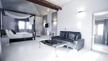 Suite junior | 1 habitación, minibar, caja de seguridad en la habitación y escritorio