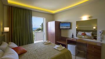 Una cassaforte in camera, una scrivania, Wi-Fi gratuito, lenzuola