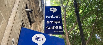 Hotel Amigo Suites