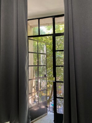 Junior-suite - balkon | Pengeskab på værelset, gratis Wi-Fi, sengetøj