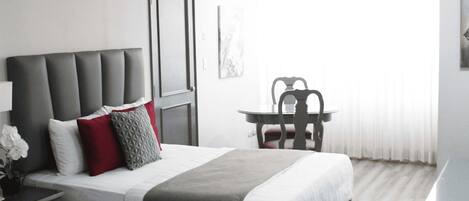 Executive Room, Kitchenette | In-room safe, free WiFi, bed sheets