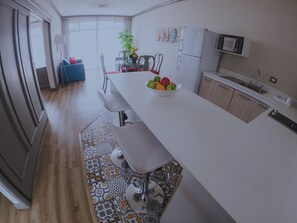 Master Suite, Kitchen | Private kitchen | Coffee/tea maker - Hotel Santander Plaza (Guatemala City)