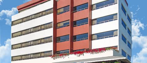 Fachada de la propiedad