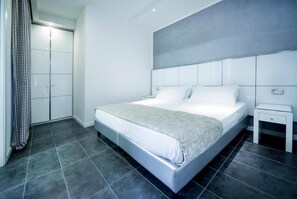 Minibar, in-room safe, desk, blackout curtains