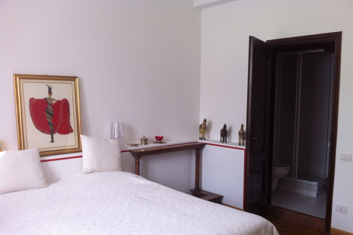 Double Room (Silvia) | Frette Italian sheets, premium bedding, pillowtop beds, desk