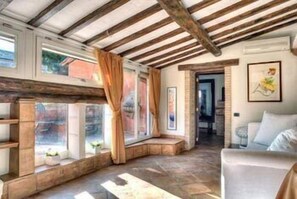 Suite | Living room - Luxury Trastevere (Rome)