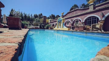 Outdoor pool, sun loungers