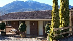Front of property - Bogong Moth Motel (Tawonga South)