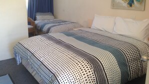 Room - Bogong Moth Motel (Tawonga South)