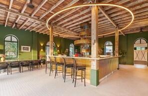 بار (في المنشاة)