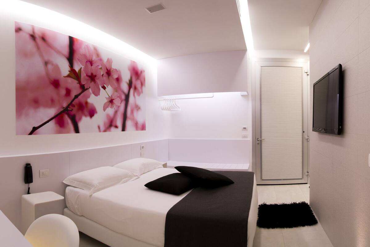Two Double adjoining rooms | Hypo-allergenic bedding available, minibar, in-room safe, desk