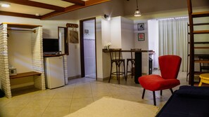 Deluxe studio suite, 1 slaapkamer, kitchenette | Uitzicht vanuit de kamer