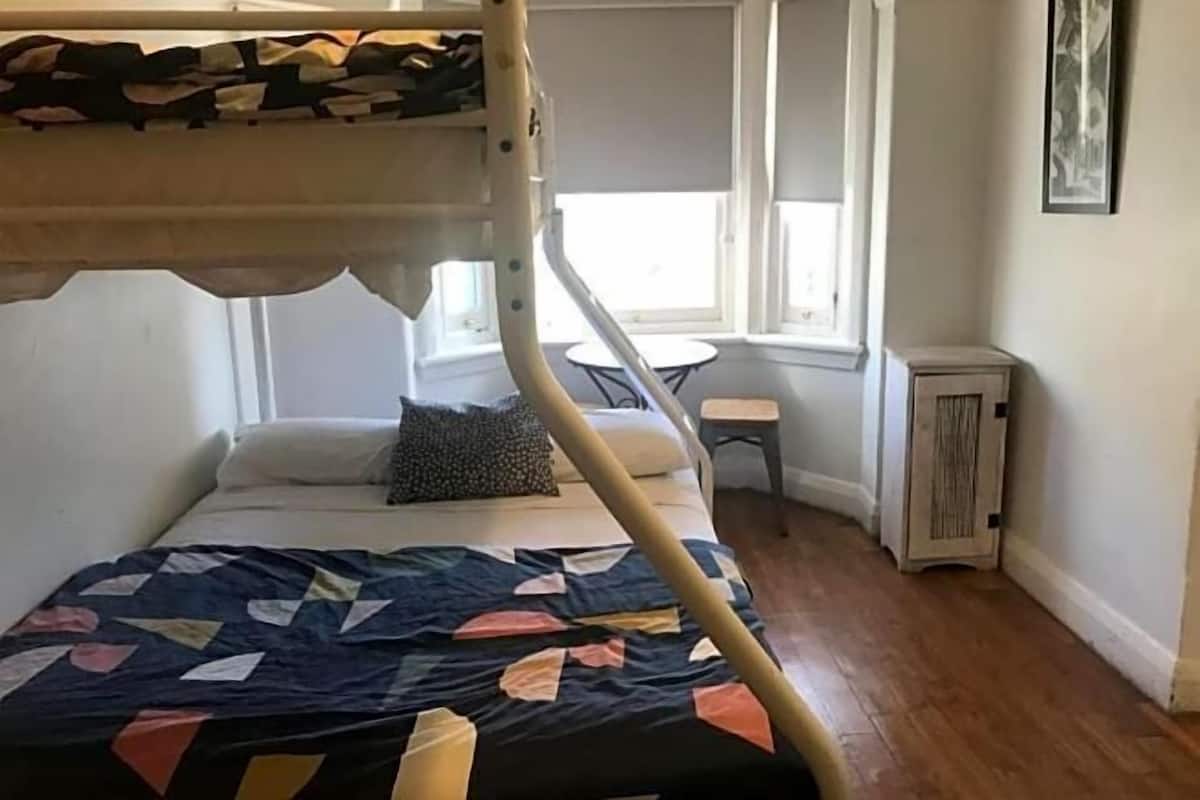 Individuell inredning, unika möbler och mörkläggningsgardiner
