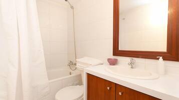 Artículos de tocador gratuitos, secador de pelo, batas