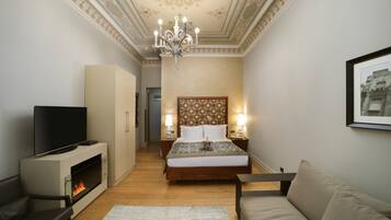 Deluxe-Zimmer | Hochwertige Bettwaren, Daunenbettdecken, Minibar, Zimmersafe