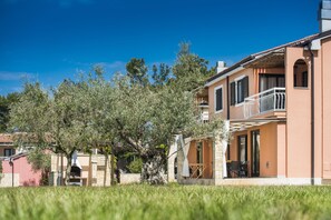 Premium Apartment (for 4+2 persons) | Terrace/patio - Apartments Amfora Plava Laguna (Umag)