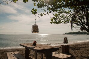 Breakfast, lunch and dinner served - Amertha Bali Villas Beach Front Resort and Spa (Pemuteran)