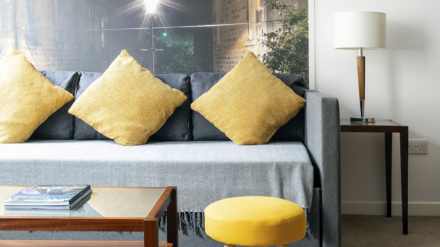 Stewart by Heeton Concept