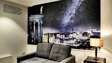 1 slaapkamer, een kluis op de kamer, geluiddichte muren