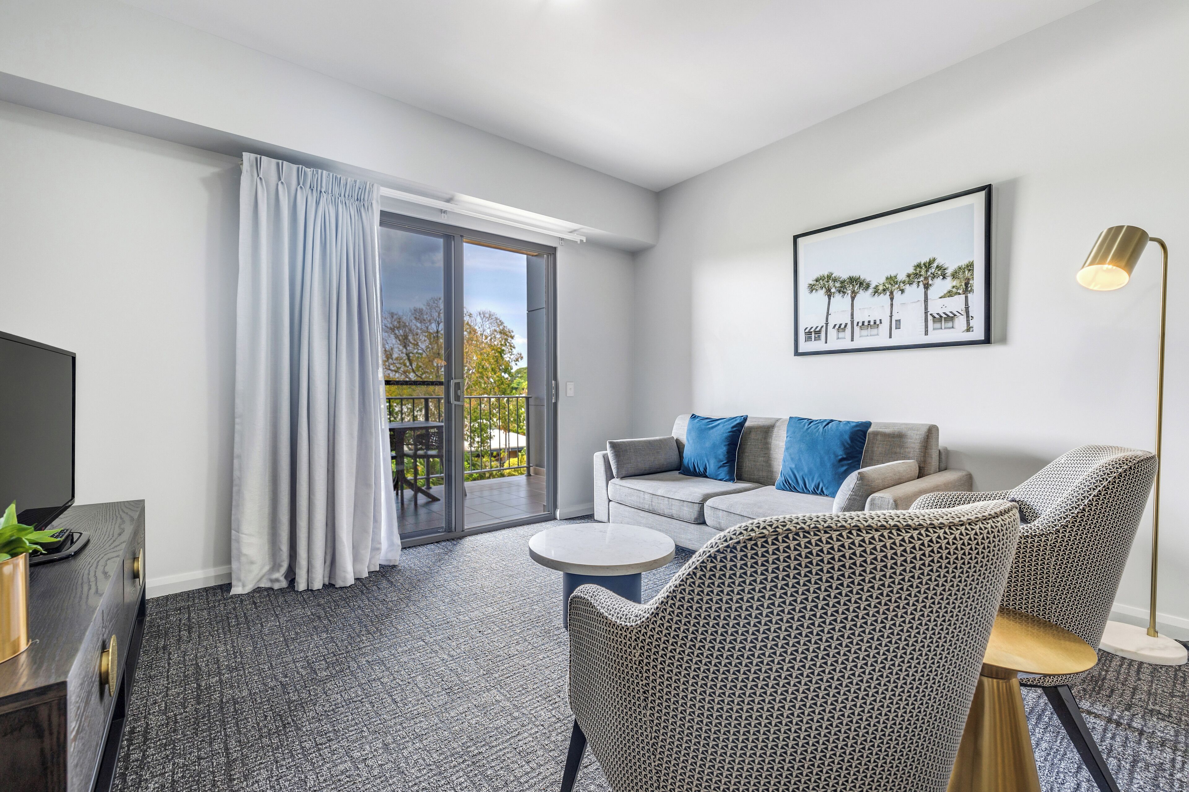 Caja de seguridad en la habitación y cortinas blackout 