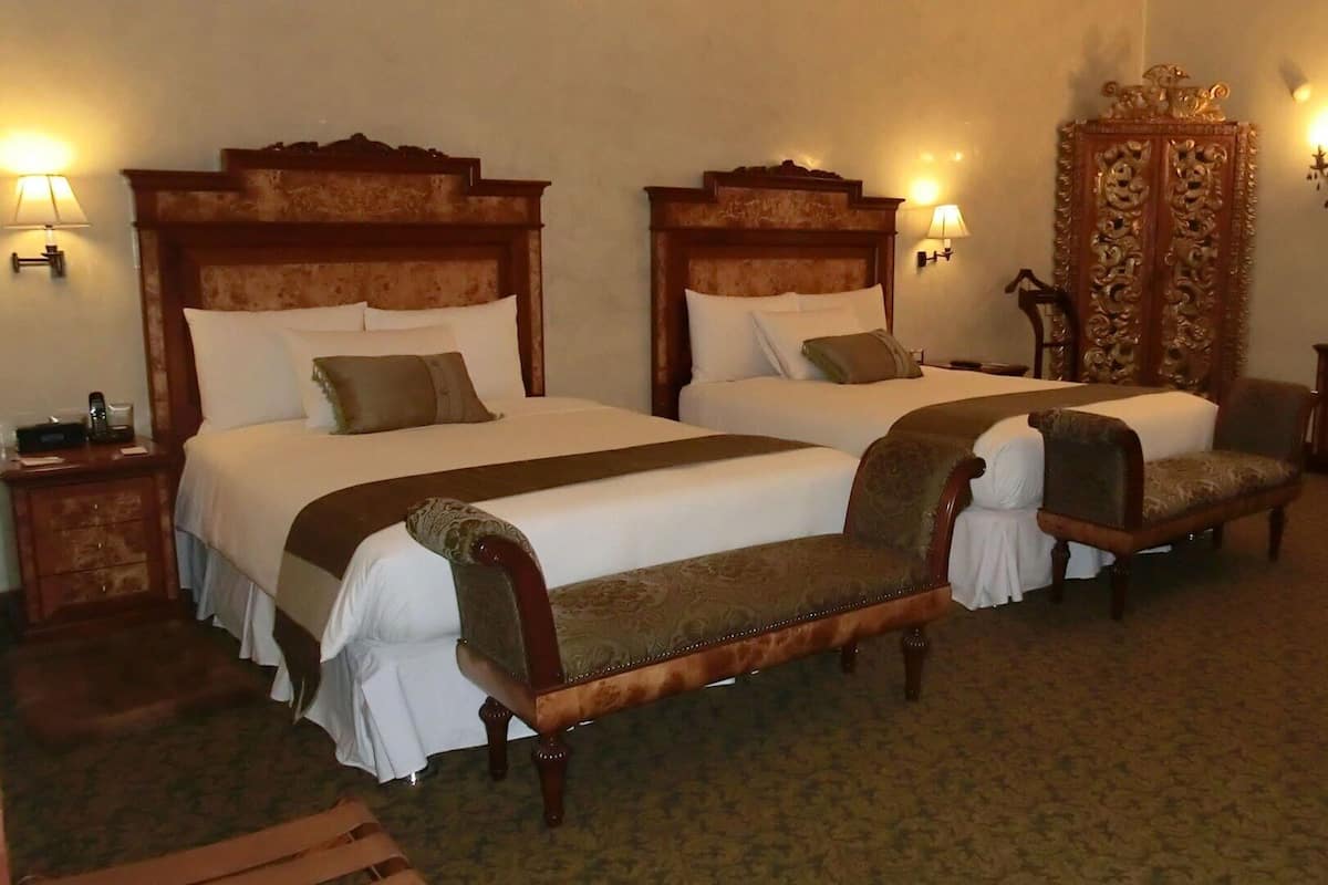 Egyptian cotton sheets, premium bedding, memory foam beds, minibar