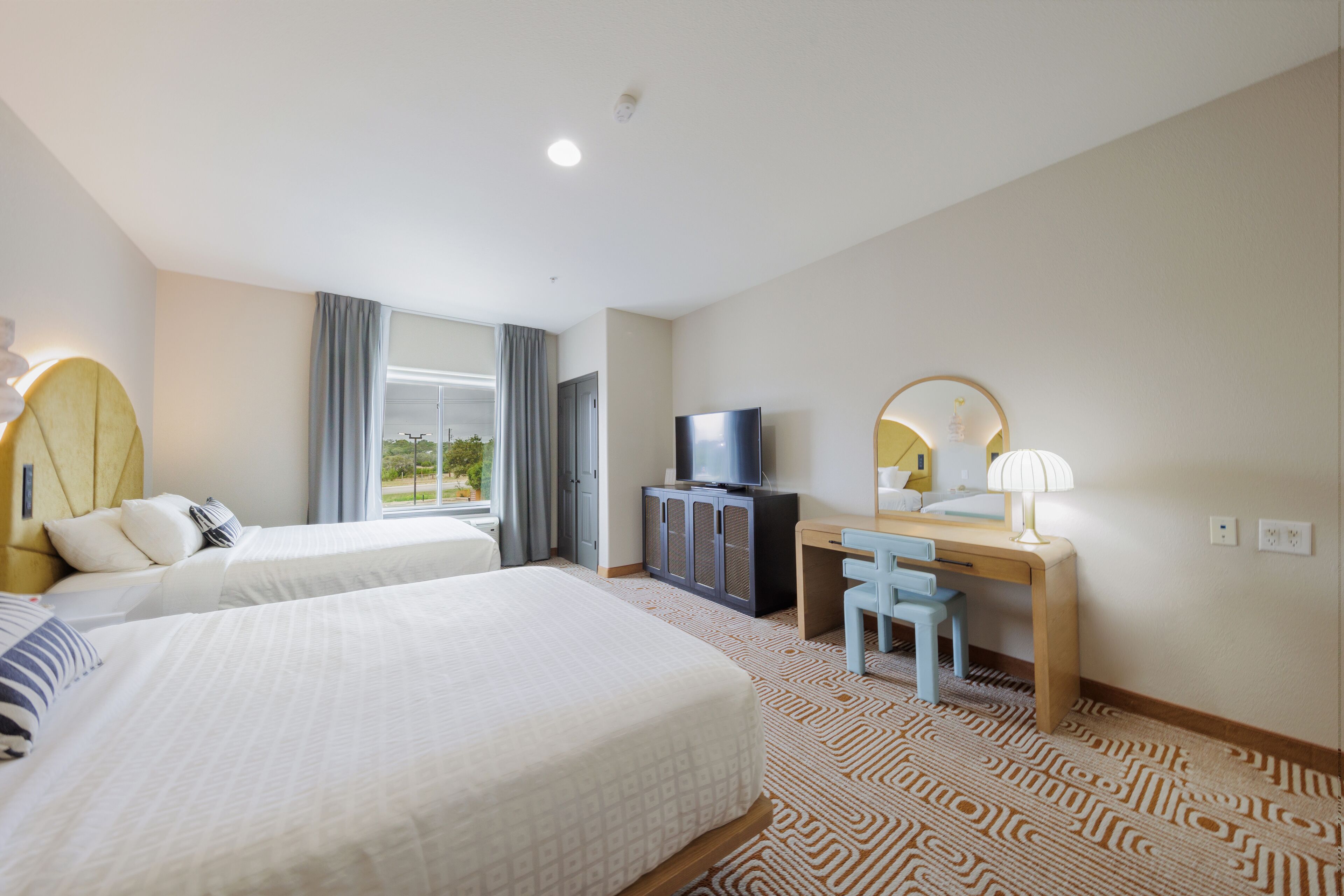 standard double queen standard | 1 bedroom, premium bedding, in-room safe, desk