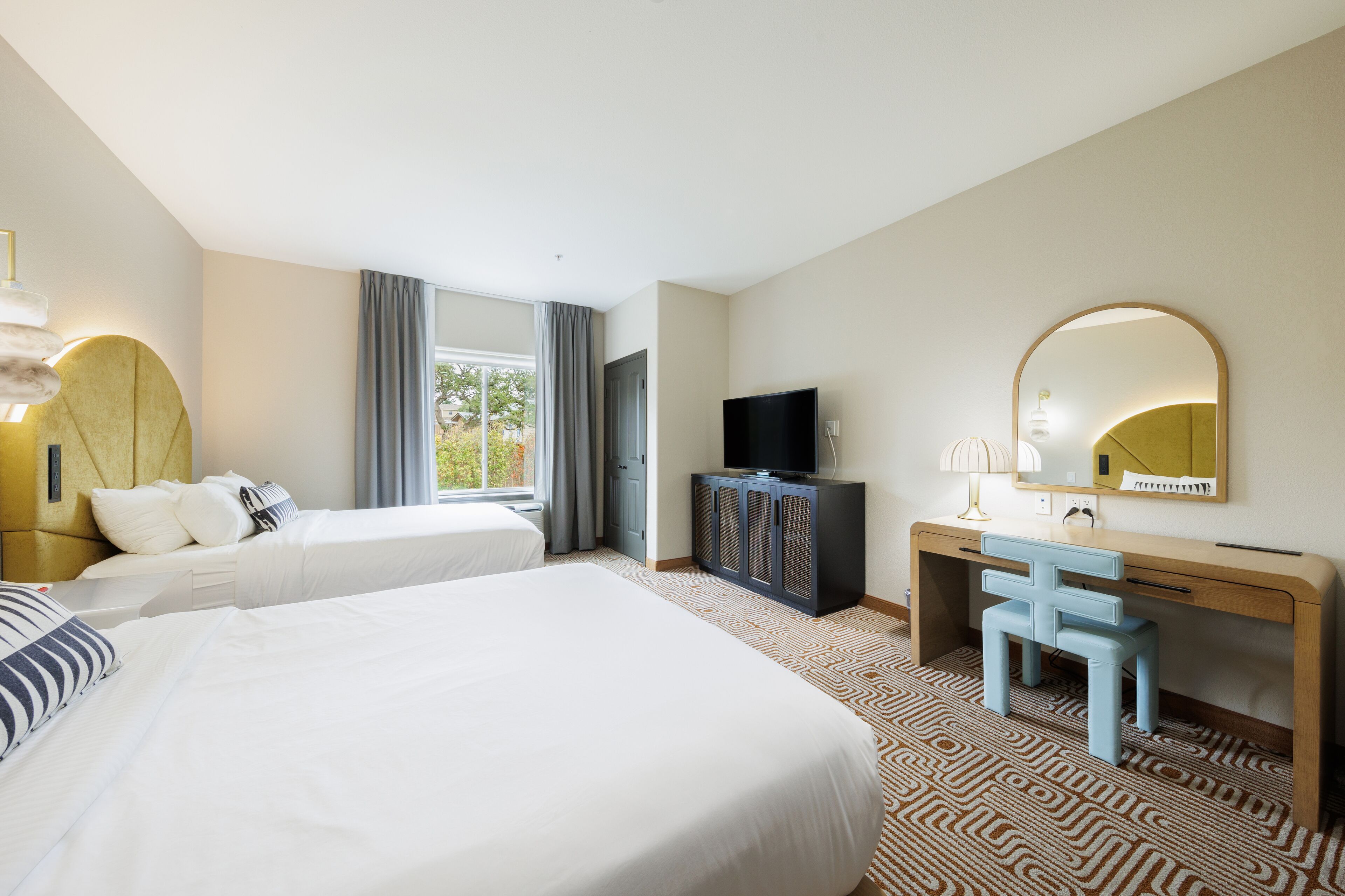 premium double queen suite | 1 bedroom, premium bedding, in-room safe, desk