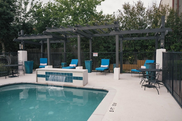Utomhuspool