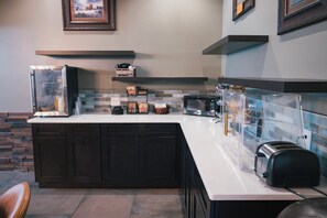 包含每日欧式早餐