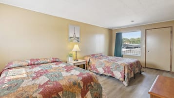 客房, 2 张大床, 无烟房 | 办公桌、免费 WiFi、床单