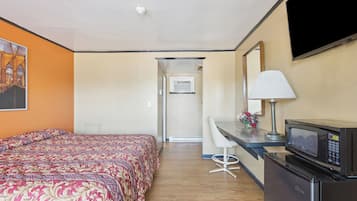 Zimmer, 1 King-Bett, Nichtraucher | Schreibtisch, kostenloses WLAN, Bettwäsche