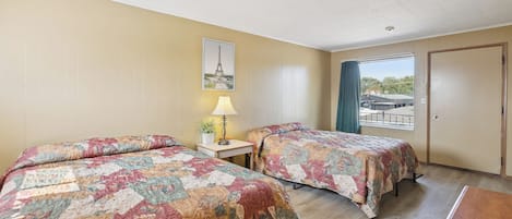 Room, 2 Queen Beds, Non Smoking