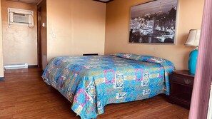 Desk, free WiFi, bed sheets