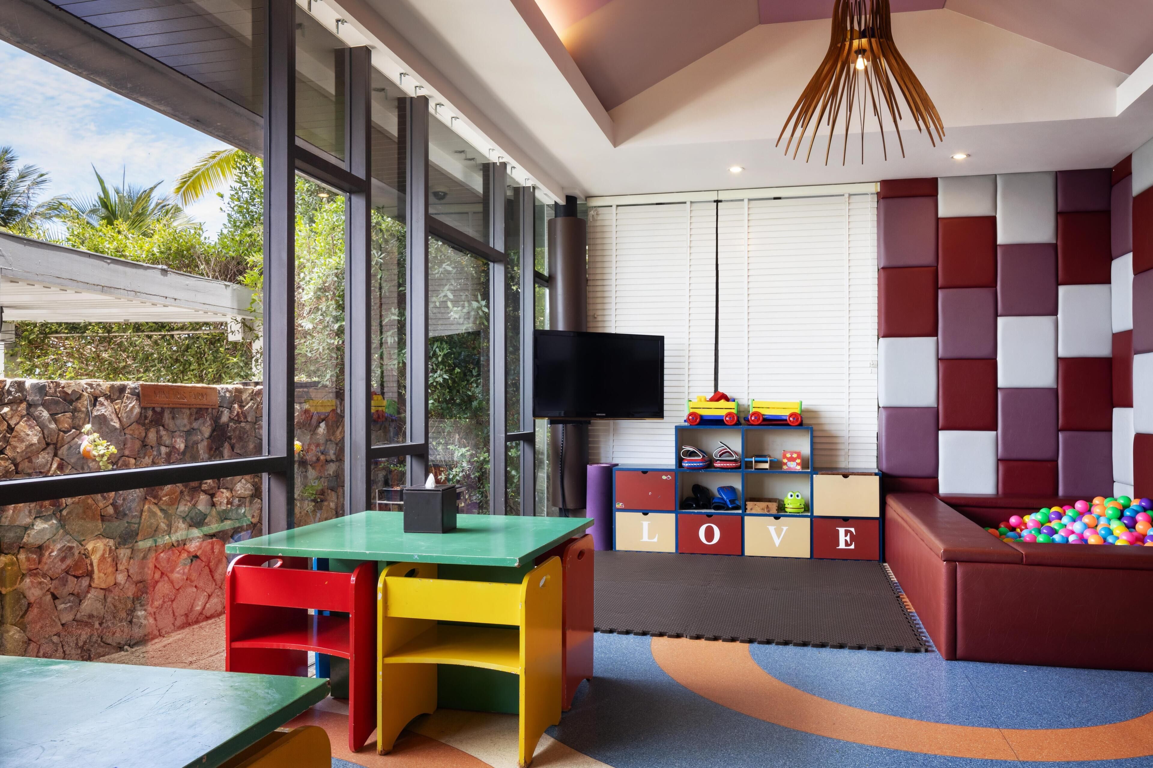 พื้นที่เล่นสำหรับเด็ก