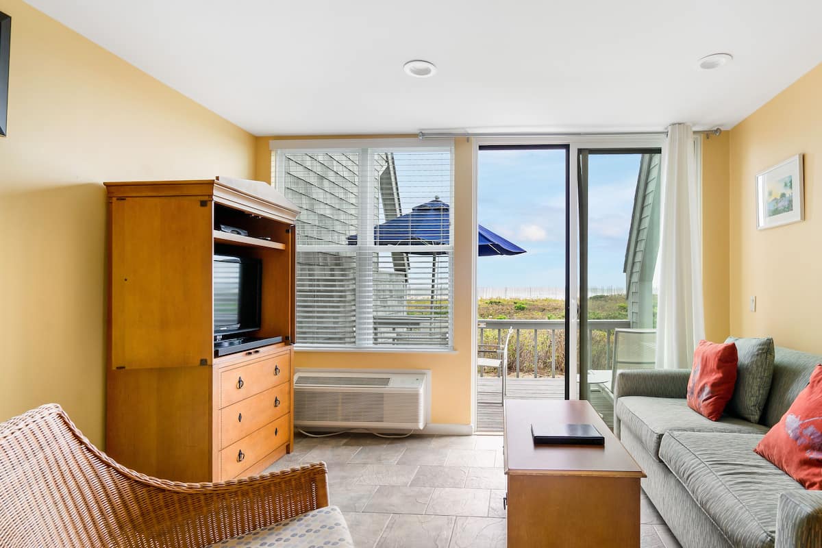 Apartment | 1 bedroom, iron/ironing board, WiFi (free), bed sheets