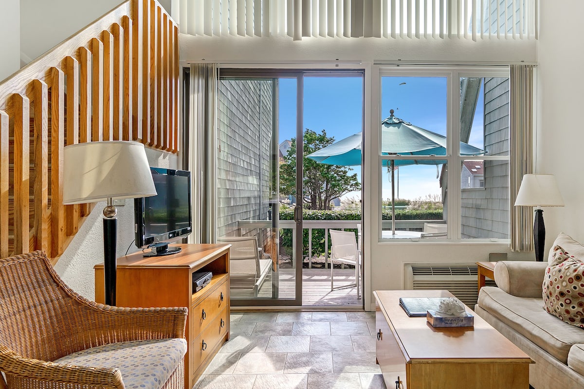 Apartment, 2 Bedrooms (Unit 54) | 1 bedroom, iron/ironing board, WiFi (free), bed sheets