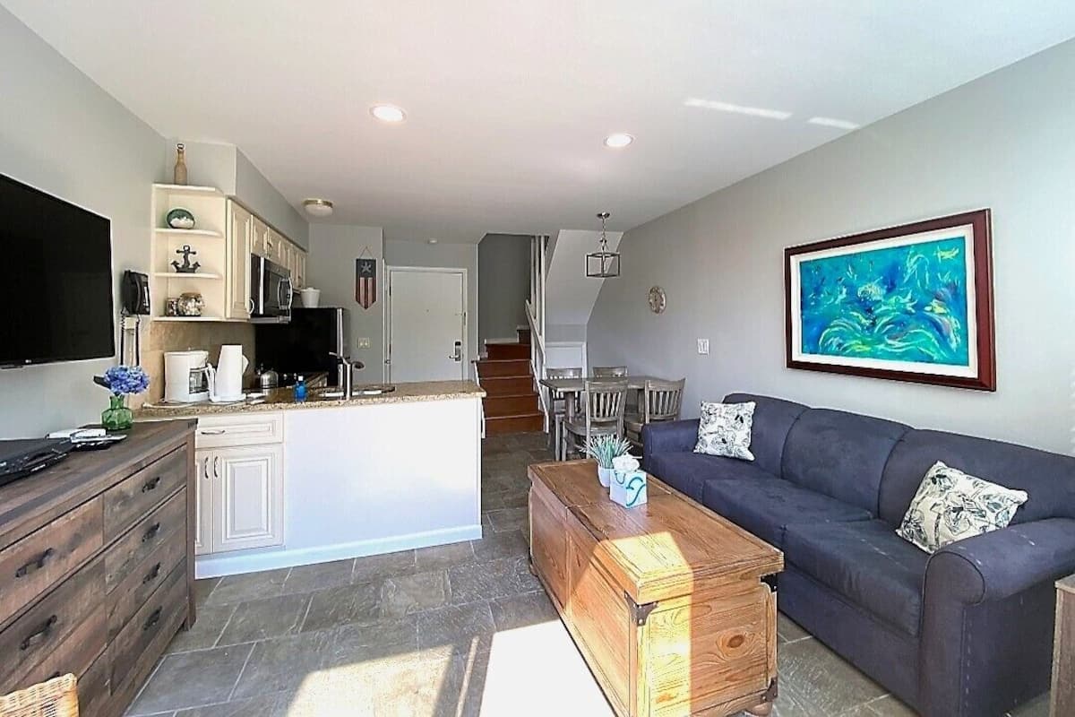 Apartment | 1 bedroom, iron/ironing board, WiFi (free), bed sheets