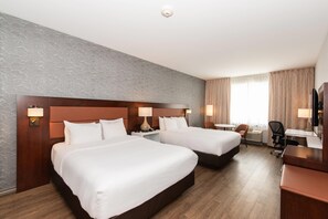 Bộ đồ giường cao cấp, nệm có lớp đệm bông, bàn 