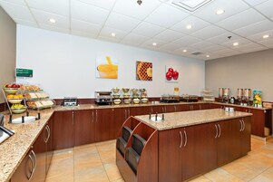 Desayuno buffet incluido todos los días