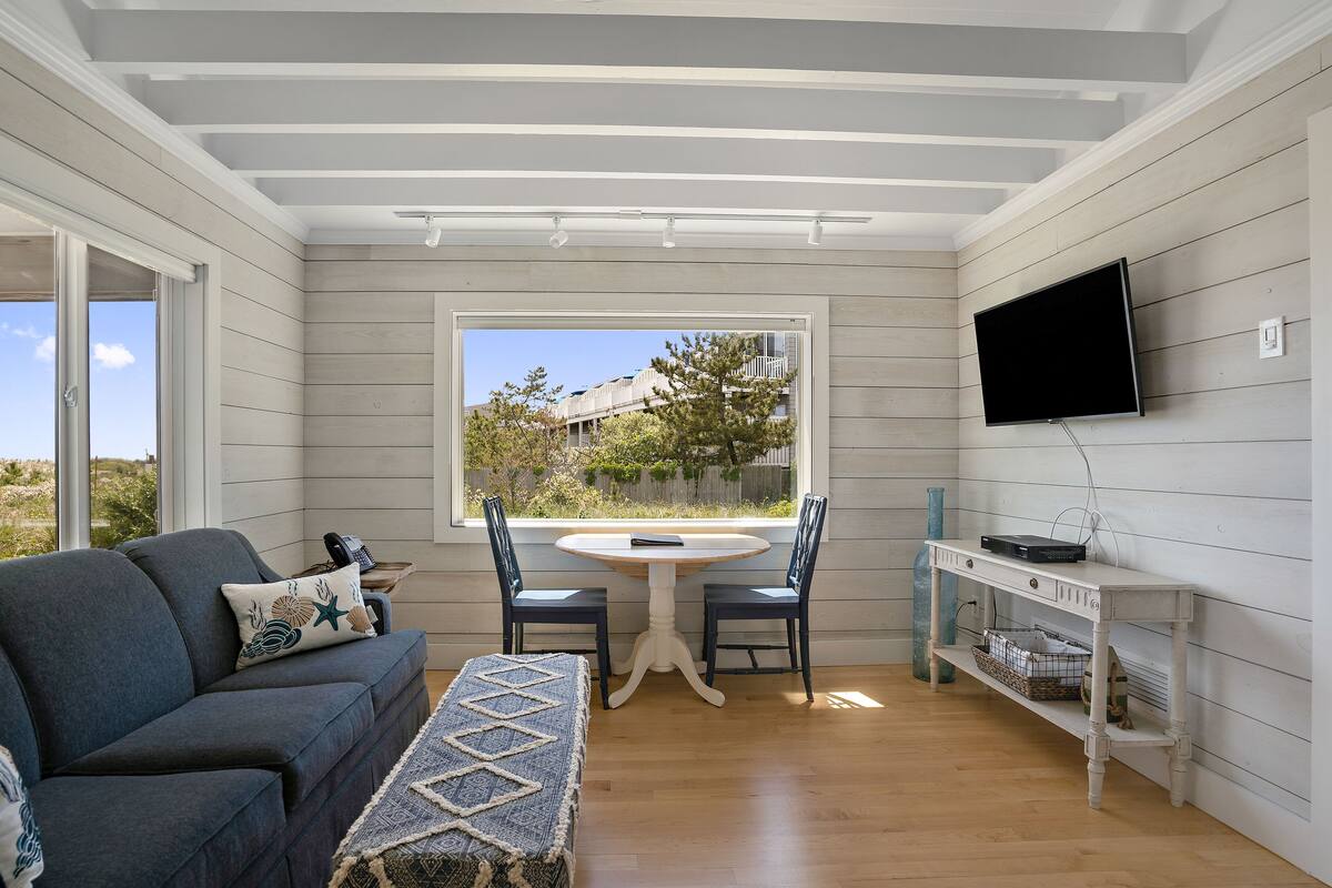 Apartment, 1 Bedroom | Living area | Flat-screen TV