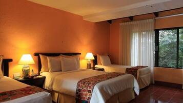 1 bedroom, in-room safe, desk, iron/ironing board