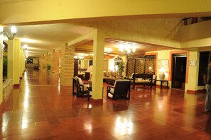 Khu tiếp khách ở sảnh