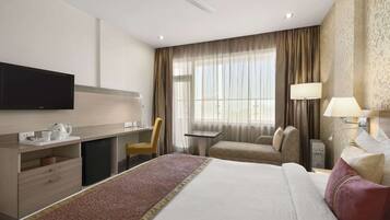 Premium bedding, minibar, in-room safe, desk