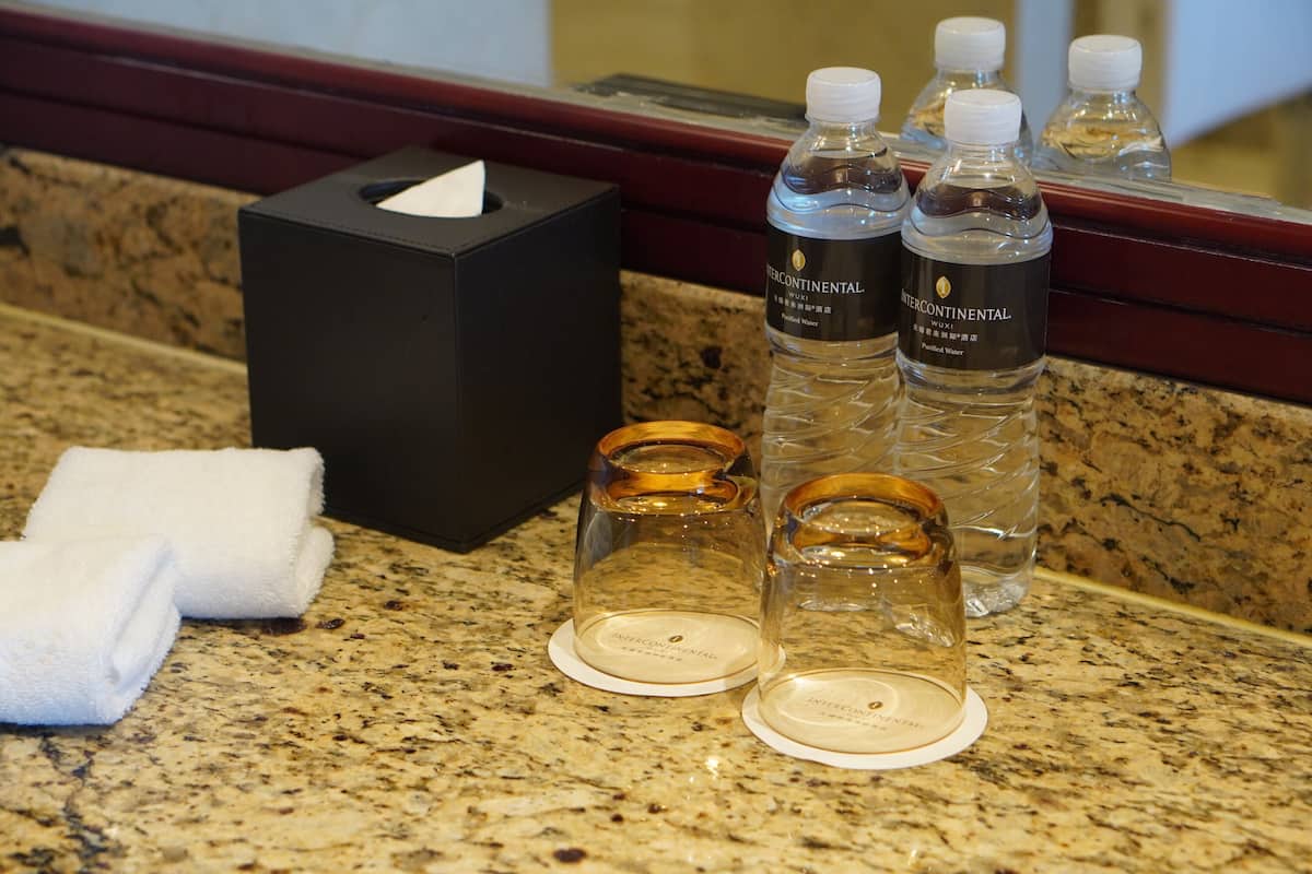 premium bedding, down duvets, minibar, in-room safe