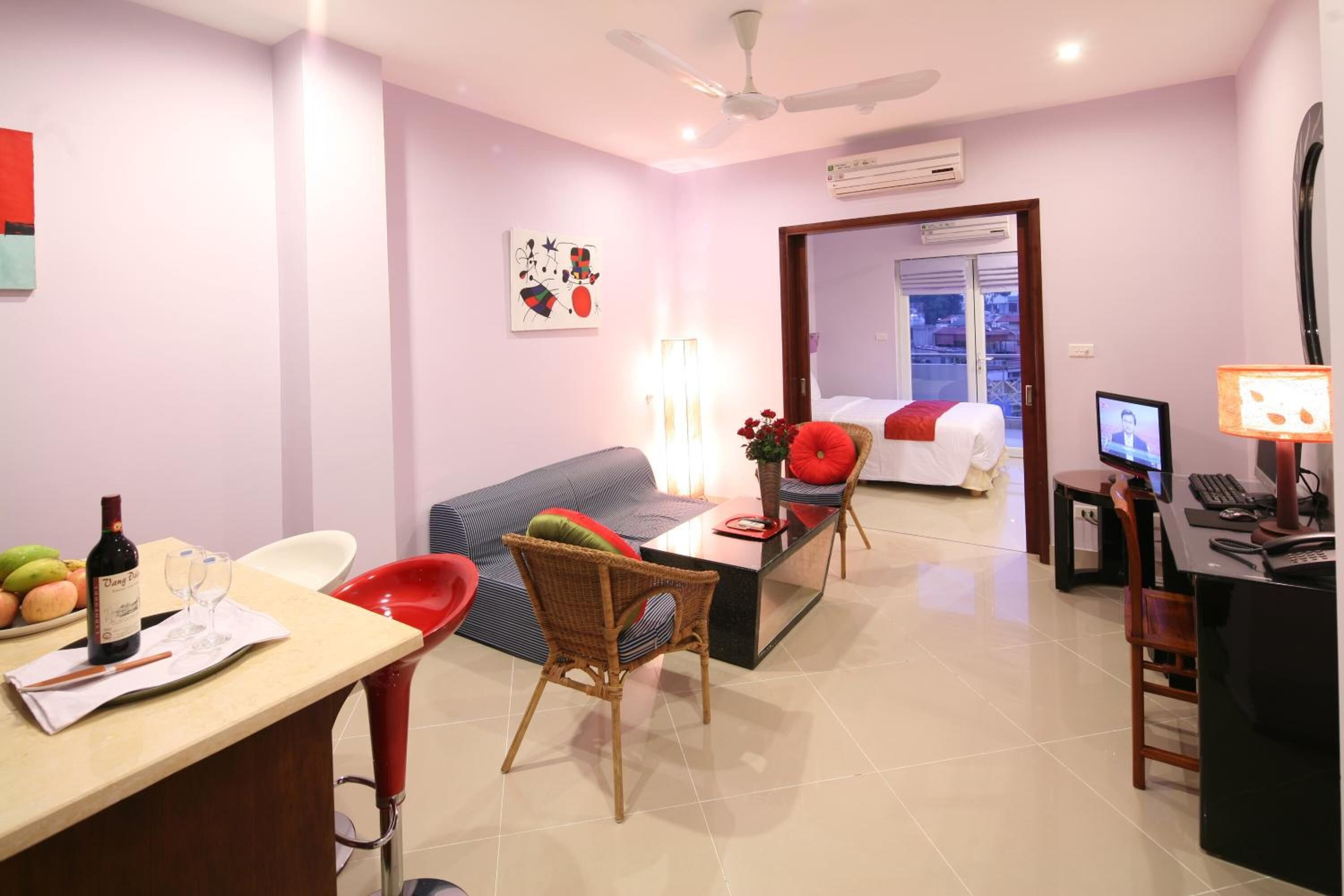 Photo - Rising Dragon Hotel