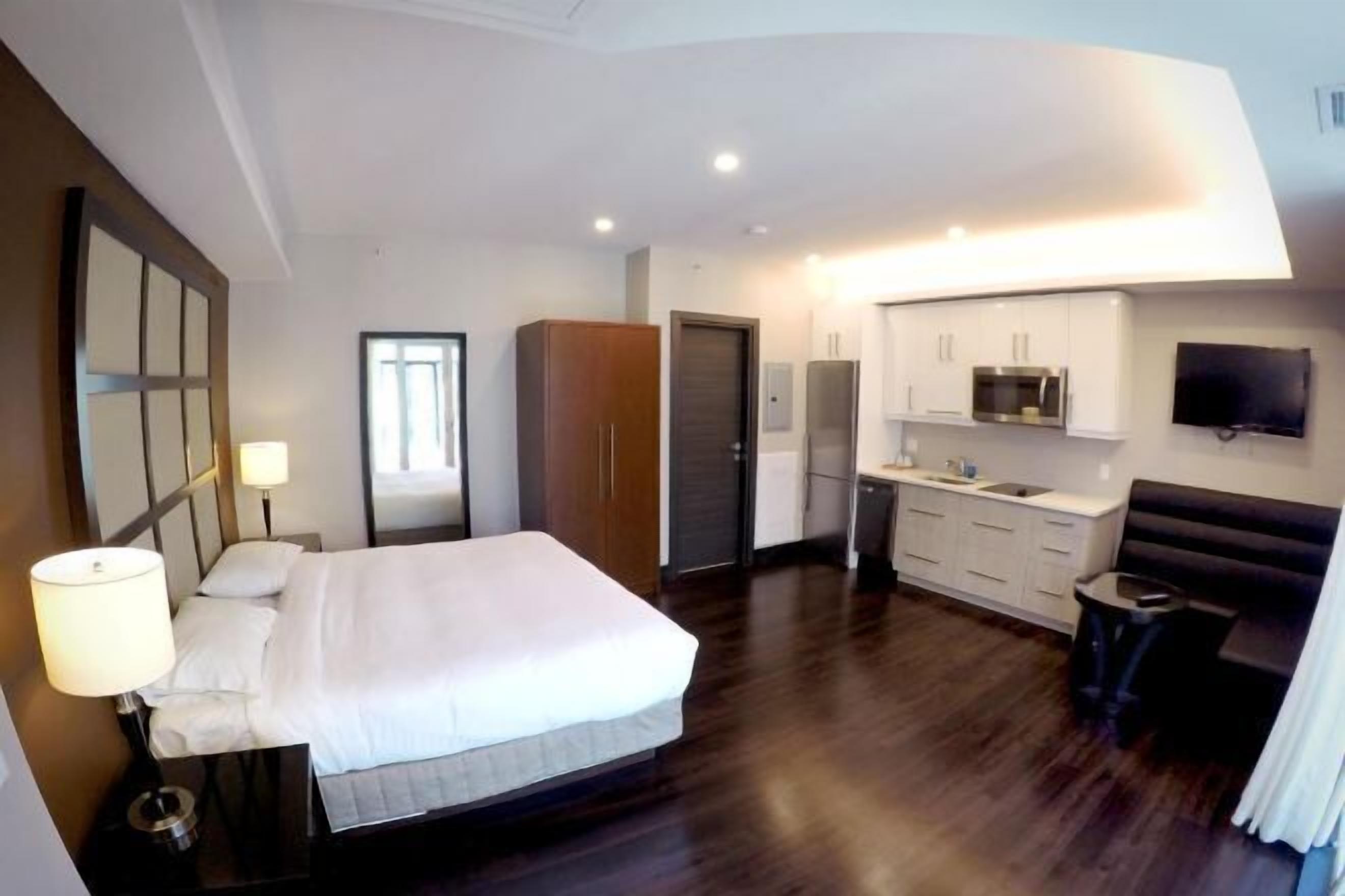 Soundproofing, iron/ironing board, free WiFi, bed sheets