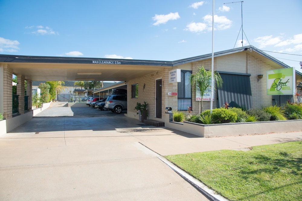 7th Street Motel photo 5