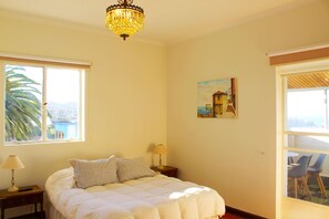 Premium bedding, down comforters, Select Comfort beds, minibar - Hotel & Spa Mon Reve (Valparaiso)