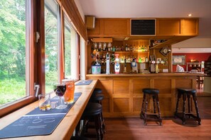 Bar (en la propiedad)