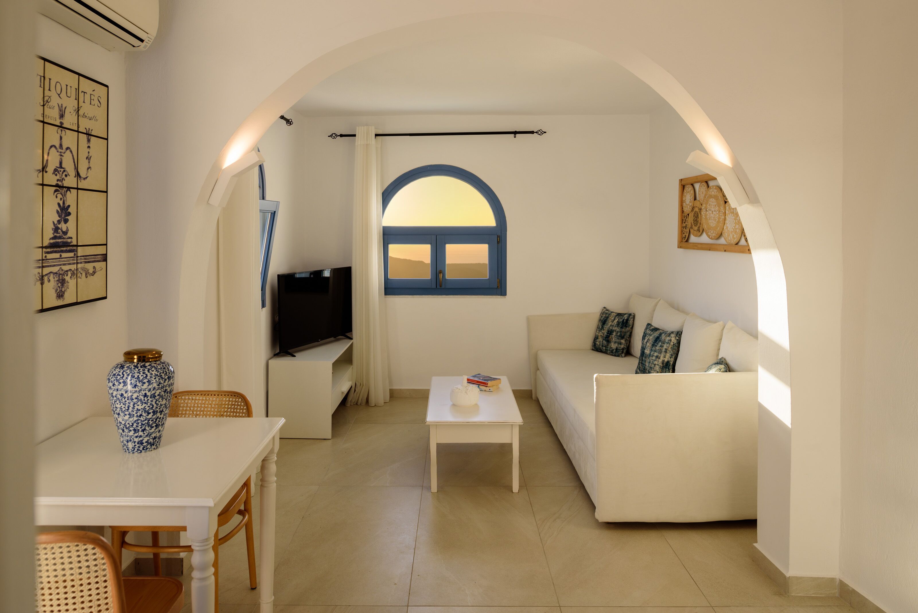 superior apartment (outdoor hot tub) | living area | plasma tv